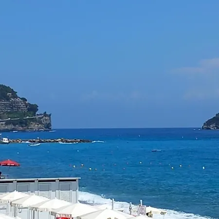 Sea View 스포토르노