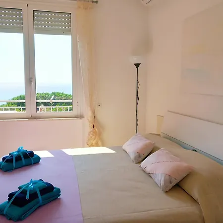 Sea View Апартаменты Споторно