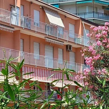 Apartment Sea View *