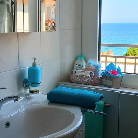 Sea View *